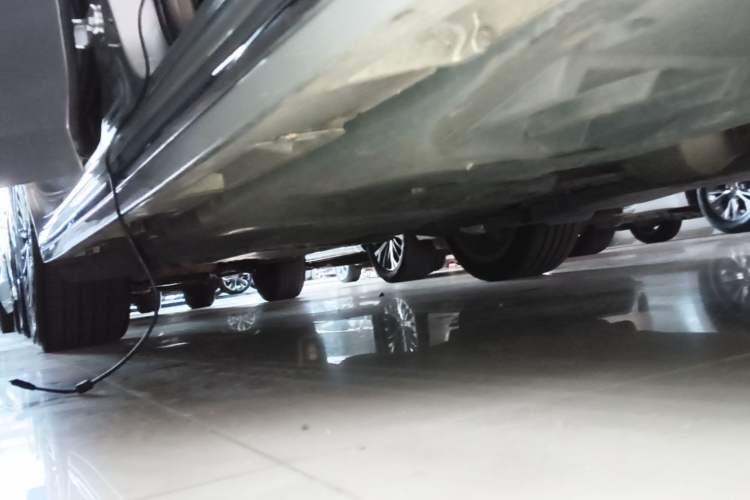 Used Toyota Crown 2018 2.0T Sport Edition Right Side Sill