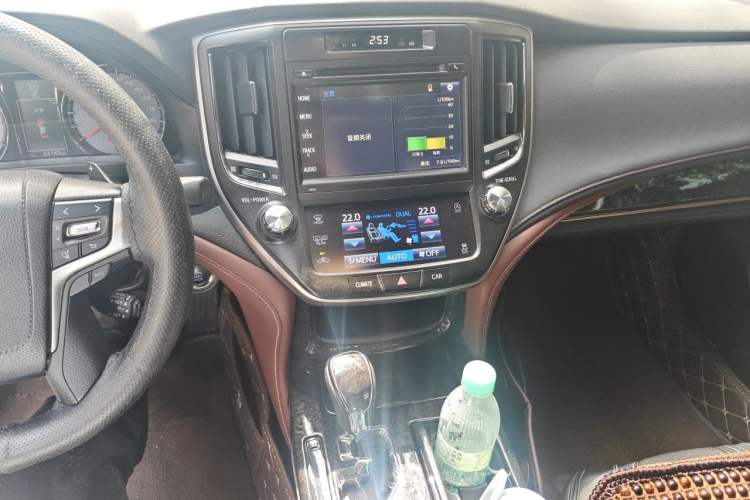 Used Toyota Crown 2018 2.0T Sport Edition Audio And AC Panel