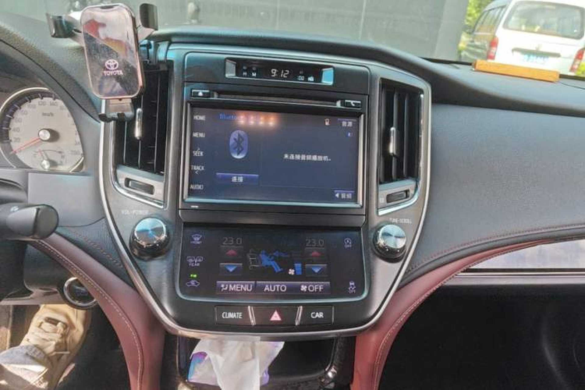 Used Toyota Crown 2018 2.0T Sport Edition Audio And AC Panel