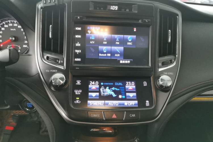 Used Toyota Crown 2018 2.0T Fashion Edition Audio And AC Panel