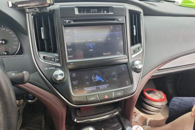 Used Toyota Crown 2018 2.0T Sport Edition Audio And AC Panel