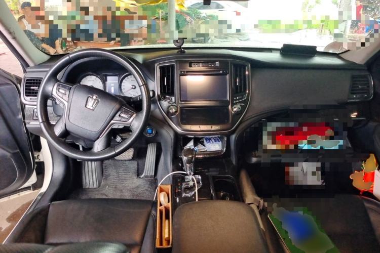 Used Toyota Crown 2018 2.0T Fashion Edition Center Console