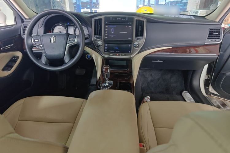 Used Toyota Crown 2018 2.0T Pioneer Edition Center Console