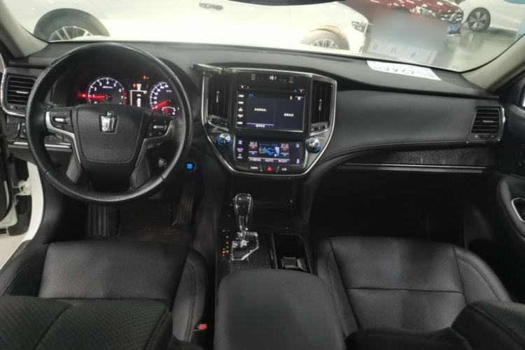 Used Toyota Crown 2018 2.0T Fashion Edition Center Console
