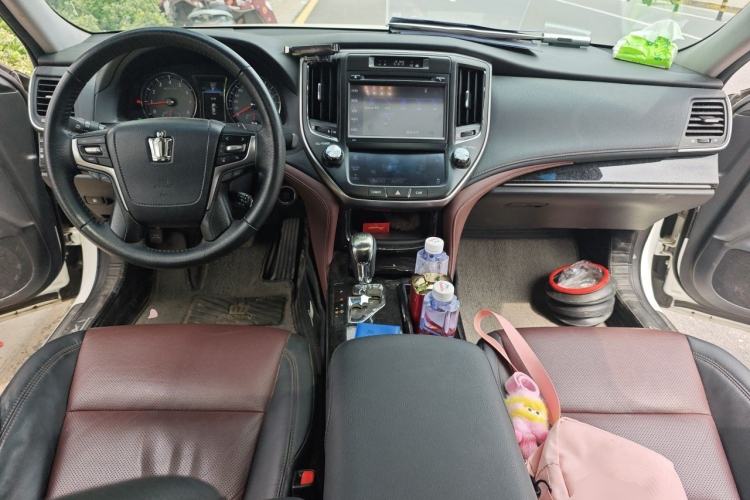 Used Toyota Crown 2018 2.0T Sport Edition Center Console