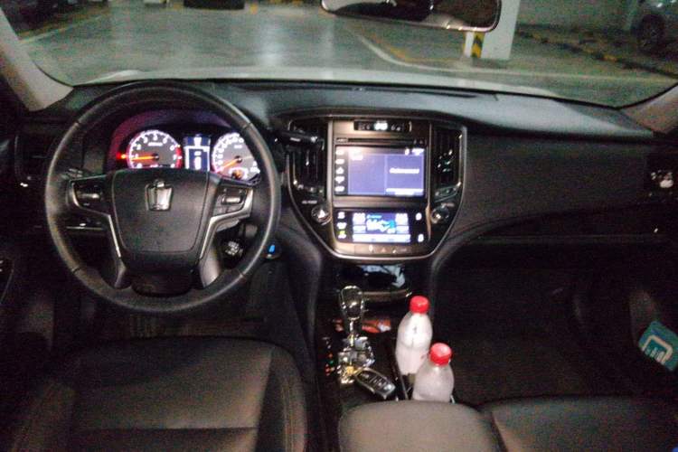 Used Toyota Crown 2018 2.0T Fashion Edition Center Console