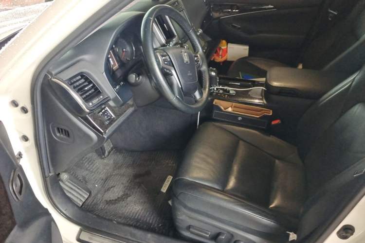 Used Toyota Crown 2018 2.0T Fashion Edition Driver Seat
