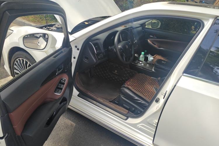 Used Toyota Crown 2018 2.0T Sport Edition Driver Seat