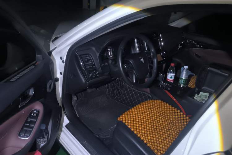 Used Toyota Crown 2018 2.0T Sport Edition Driver Seat