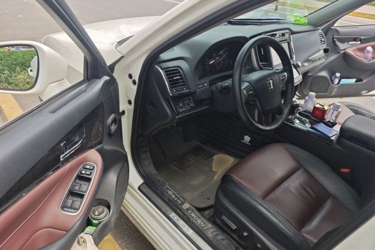 Used Toyota Crown 2018 2.0T Sport Edition Driver Seat