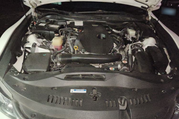 Used Toyota Crown 2018 2.0T Sport Edition Engine Bay