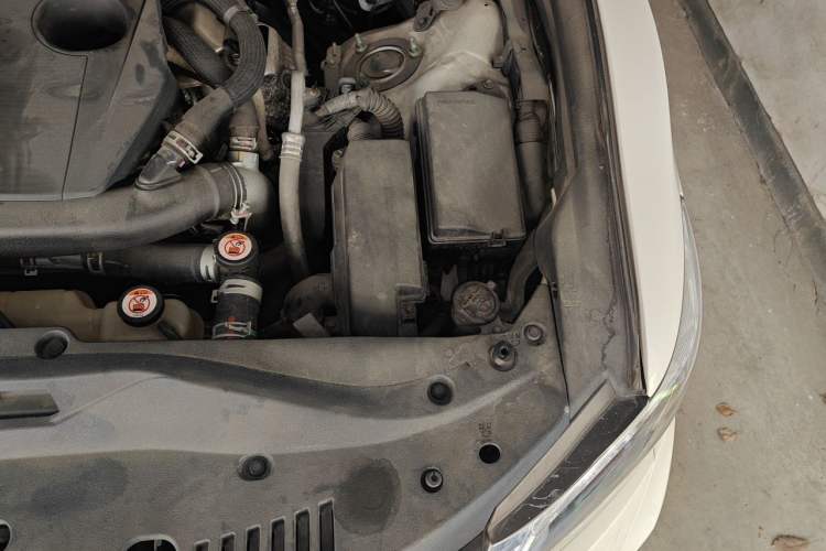 Used Toyota Crown 2018 2.0T Fashion Edition Engine Bay Left