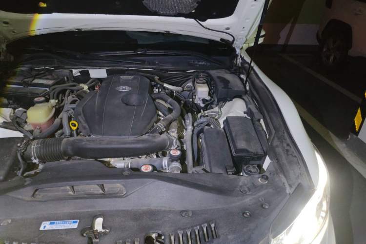 Used Toyota Crown 2018 2.0T Fashion Edition Engine Bay Left