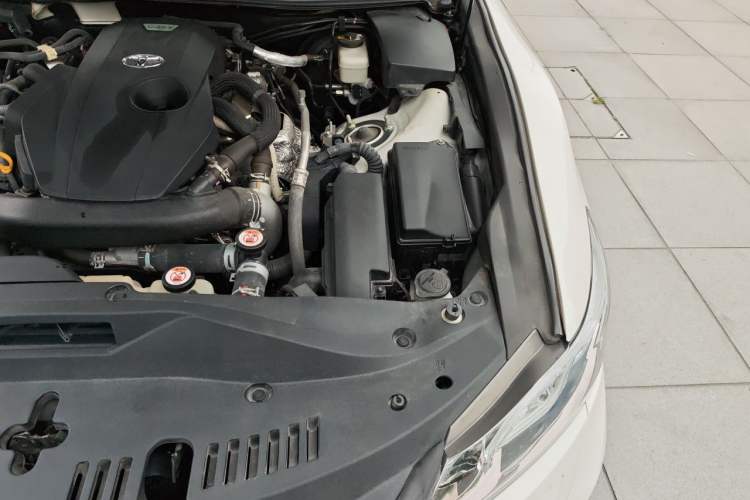 Used Toyota Crown 2018 2.0T Fashion Edition Engine Bay Left