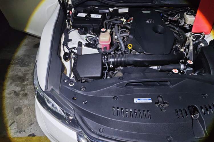 Used Toyota Crown 2018 2.0T Fashion Edition Engine Bay Right