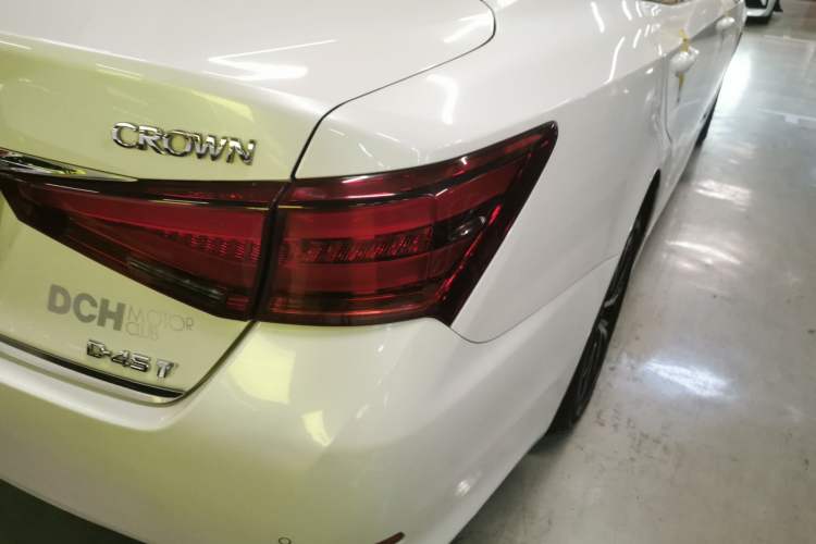 Used Toyota Crown 2018 2.0T Fashion Edition Exterior 3
