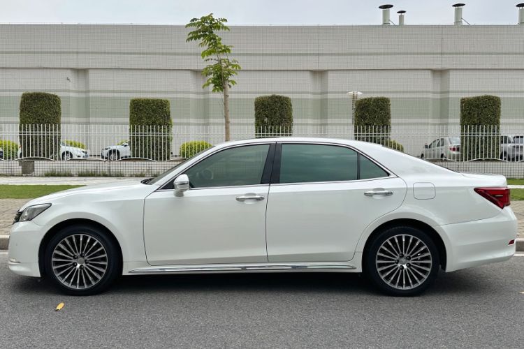 Used Toyota Crown 2018 2.0T Sport Edition Exterior 3