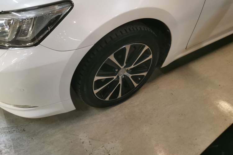 Used Toyota Crown 2018 2.0T Fashion Edition Exterior 4