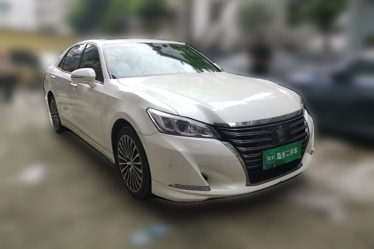 Used Toyota Crown 2018 2.0T Sport Edition Front Right 45 Deg