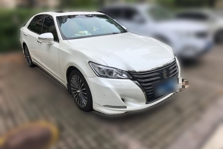 Used Toyota Crown 2018 2.0T Sport Edition Front Right 45 Deg