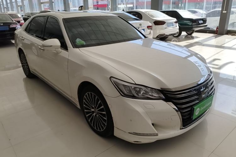 Used Toyota Crown 2018 2.0T Sport Edition Front Right 45 Deg