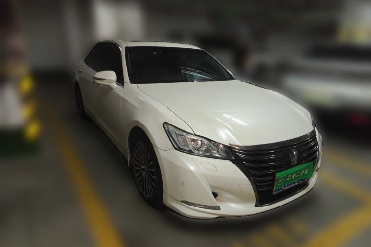 Used Toyota Crown 2018 2.0T Sport Edition Front Right 45 Deg
