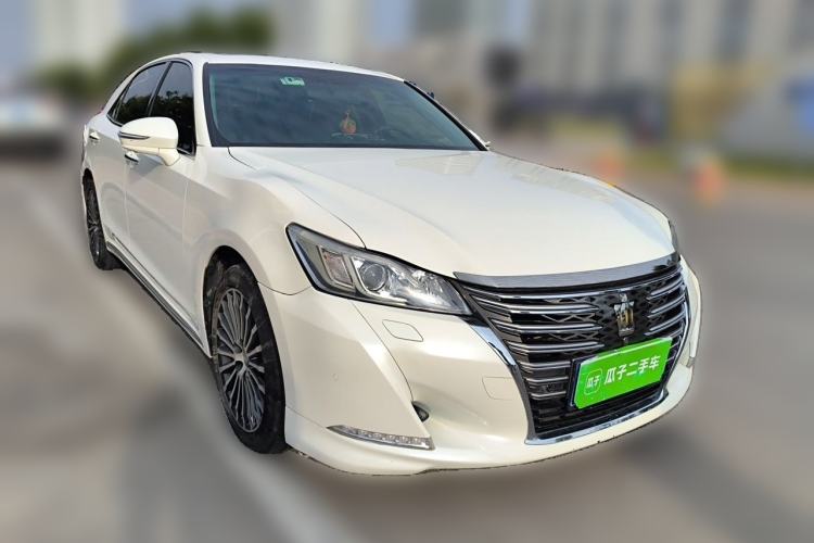 Used Toyota Crown 2018 2.0T Sport Edition Front Right 45 Deg