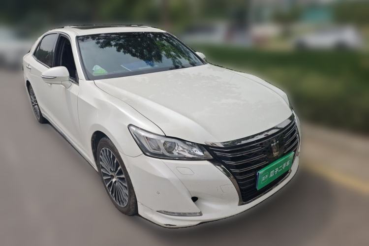 Used Toyota Crown 2018 2.0T Sport Edition Front Right 45 Deg