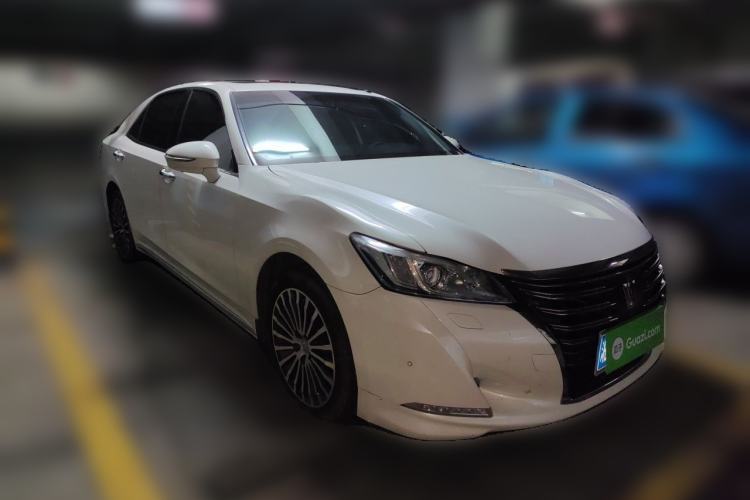 Used Toyota Crown 2018 2.0T Sport Edition Front Right 45 Deg
