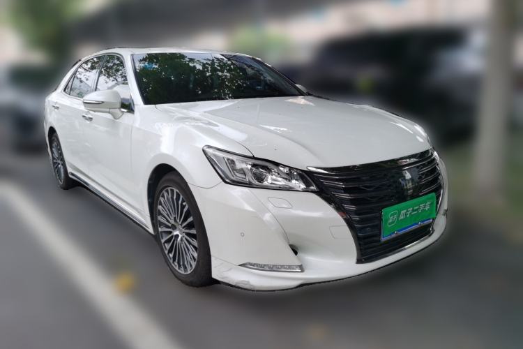 Used Toyota Crown 2018 2.0T Sport Edition Front Right 45 Deg