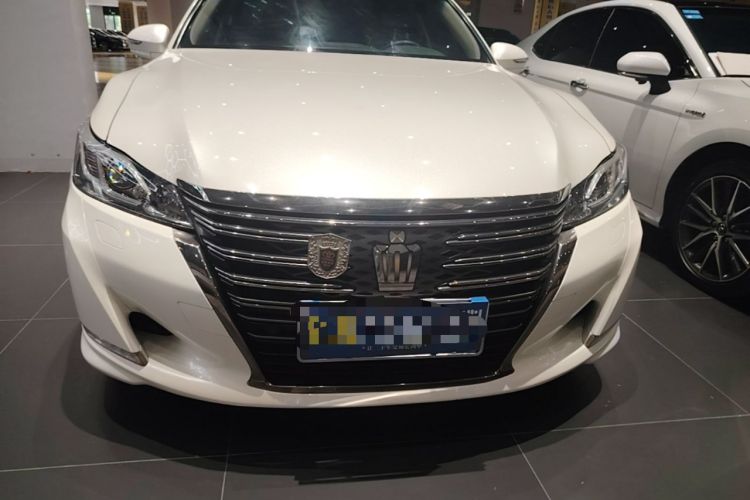 Used Toyota Crown 2018 2.0T Fashion Edition Front
