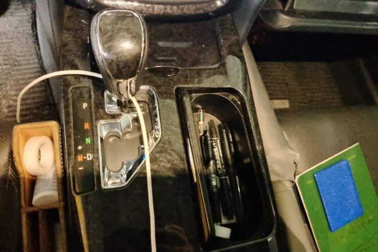 Used Toyota Crown 2018 2.0T Fashion Edition Gear Lever