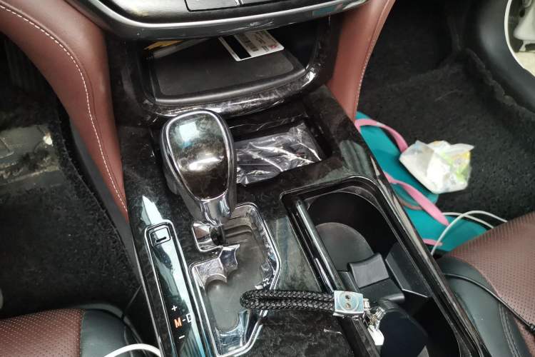 Used Toyota Crown 2018 2.0T Sport Edition Gear Lever