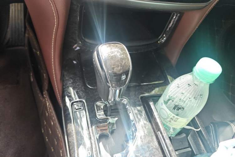 Used Toyota Crown 2018 2.0T Sport Edition Gear Lever