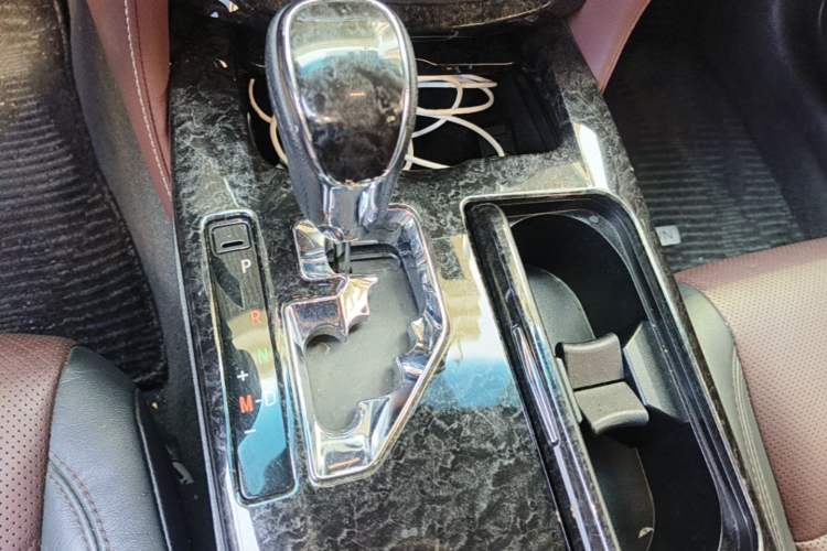 Used Toyota Crown 2018 2.0T Sport Edition Gear Lever