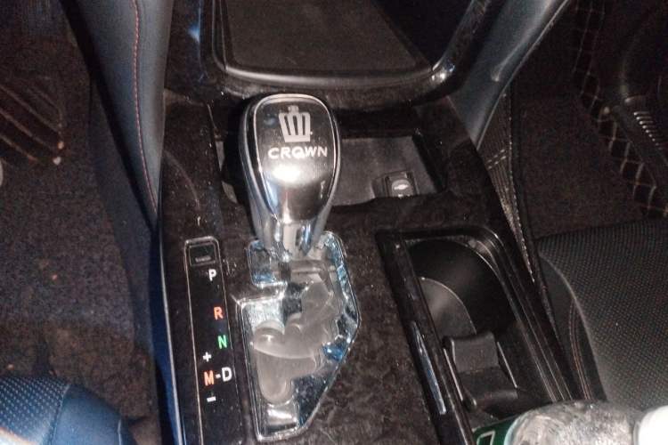 Used Toyota Crown 2018 2.0T Fashion Edition Gear Lever