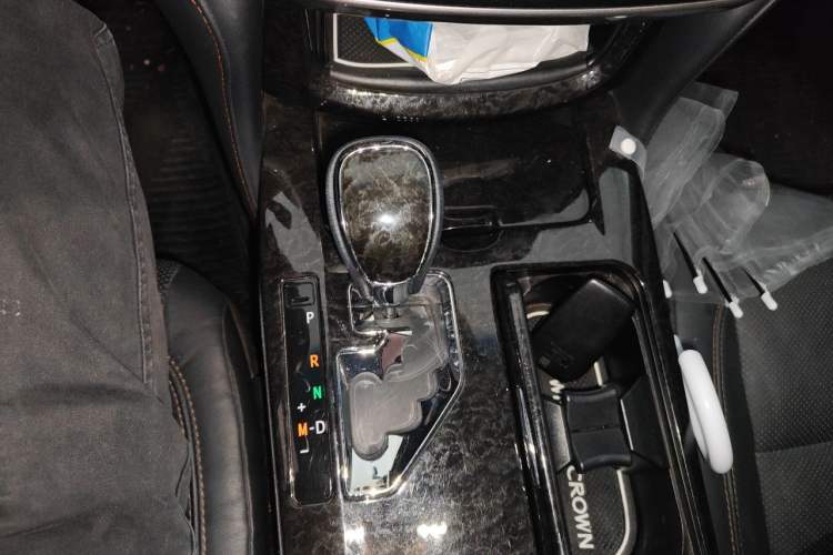 Used Toyota Crown 2018 2.0T Fashion Edition Gear Lever