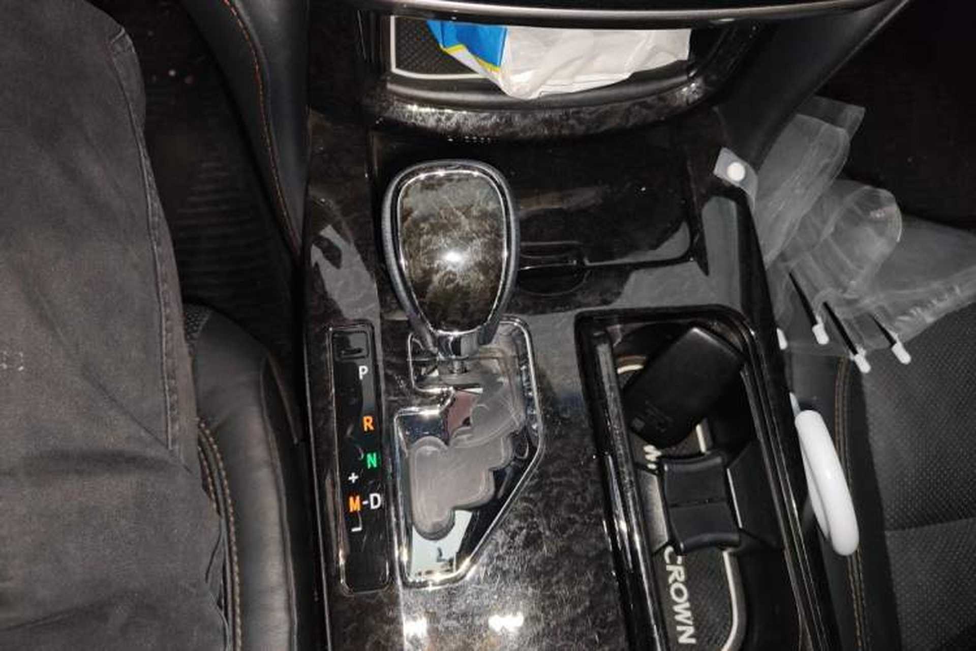Used Toyota Crown 2018 2.0T Fashion Edition Gear Lever