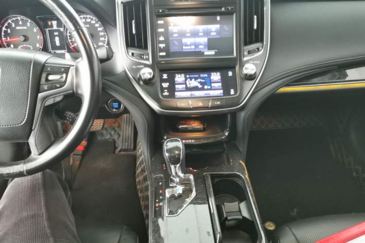 Used Toyota Crown 2018 2.0T Fashion Edition Gear Lever