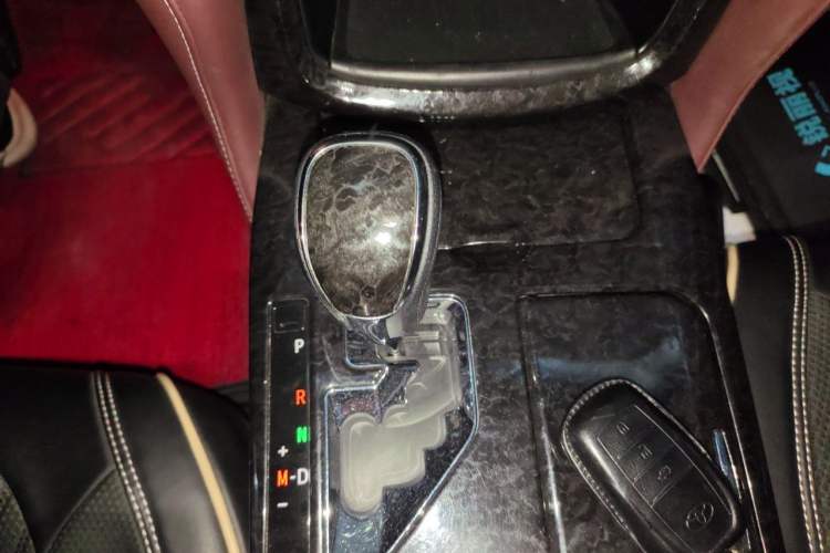 Used Toyota Crown 2018 2.0T Sport Edition Gear Lever