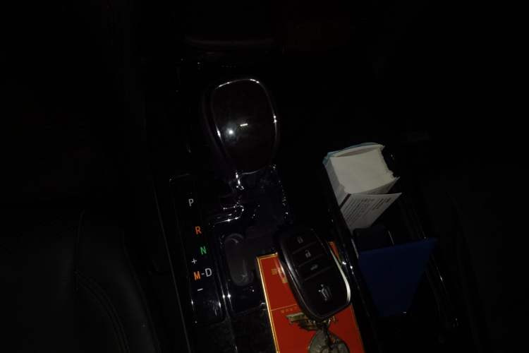 Used Toyota Crown 2018 2.0T Fashion Edition Gear Lever