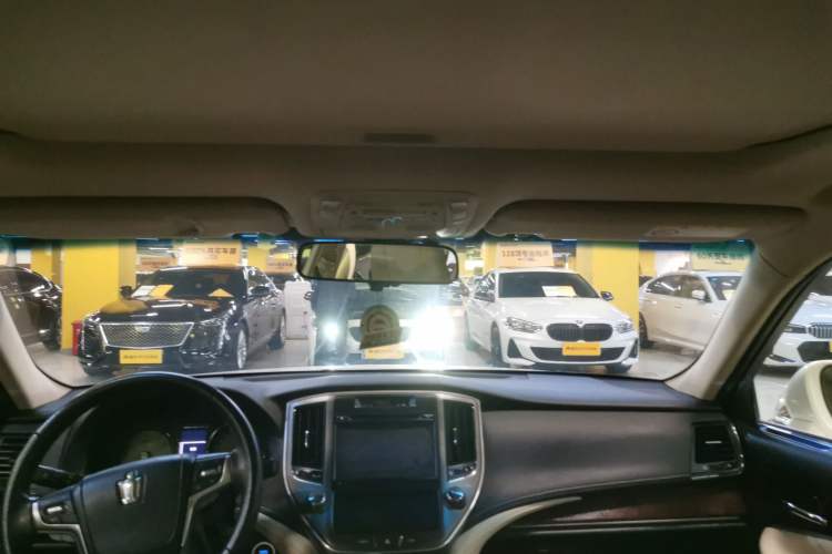 Used Toyota Crown 2018 2.0T Fashion Edition Headliner