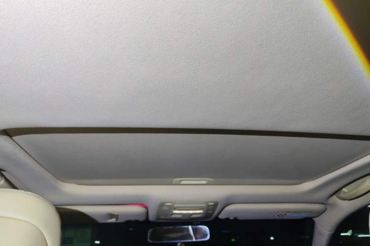 Used Toyota Crown 2018 2.0T Fashion Edition Headliner