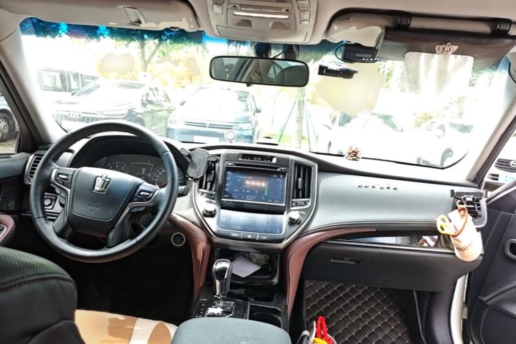 Used Toyota Crown 2018 2.0T Sport Edition Interior 2