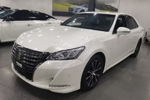Used Toyota Crown 2018 2.0T Fashion Edition