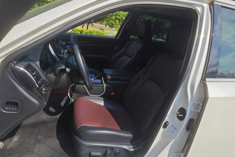 Used Toyota Crown 2018 2.0T Sport Edition Left Front Seat