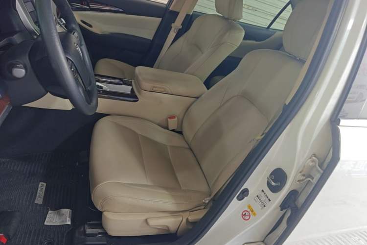 Used Toyota Crown 2018 2.0T Pioneer Edition Left Front Seat