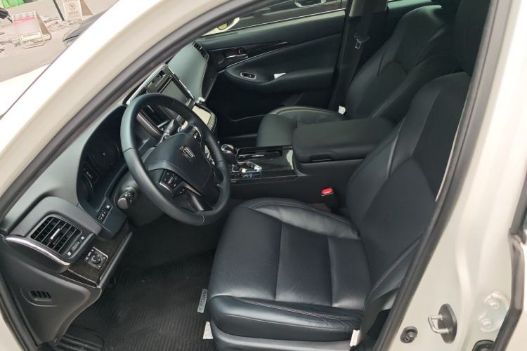 Used Toyota Crown 2018 2.0T Fashion Edition Left Front Seat