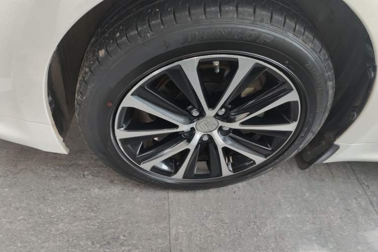 Used Toyota Crown 2018 2.0T Fashion Edition Left Front Wheel Hub