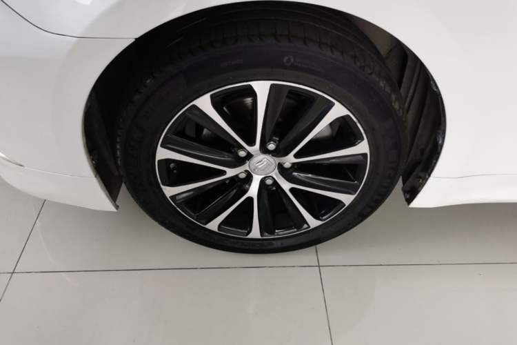 Used Toyota Crown 2018 2.0T Fashion Edition Left Front Wheel Hub